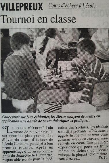 Découverte des échecs aux élèves de l’école Curie de Villepreux suivi d'un tournoi le 15 juin 2000
